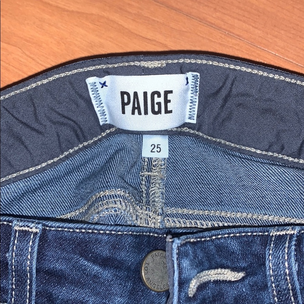 Like new Paige skinny jeans 🌟